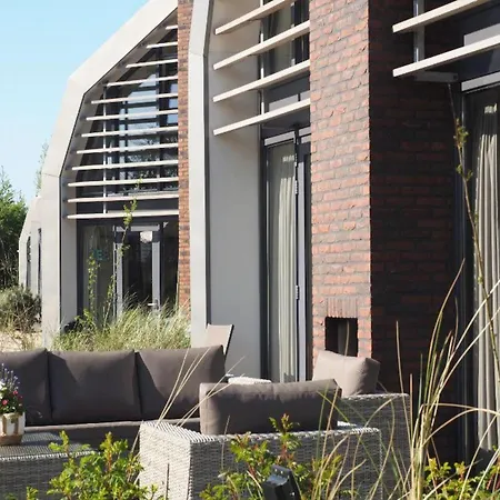 Dune Retreat With Private Sauna * Egmond aan den Hoef