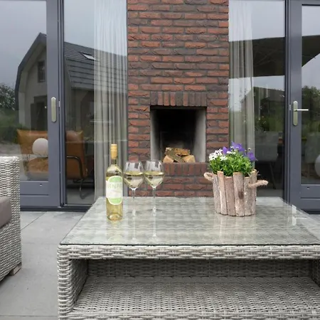 Dune Retreat With Private Sauna * Egmond aan den Hoef